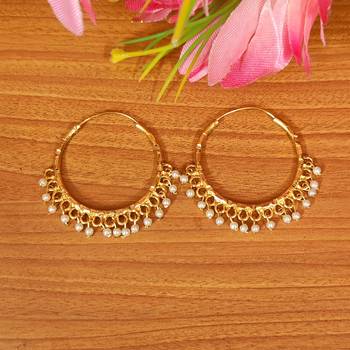 Stunning gold hoops with pearls 3