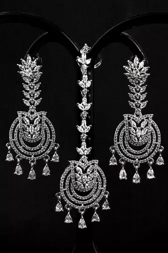 White stone embellished cz earrings tikka set 216ed728