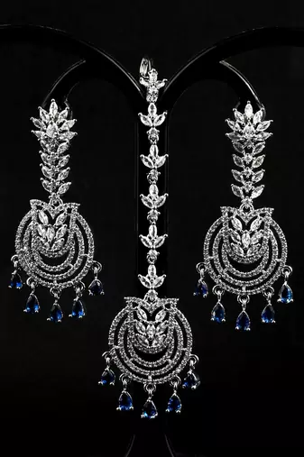 Blue stone embellished cz earrings tikka set 216ed726