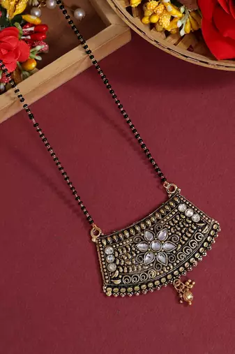 White color mangalsutra