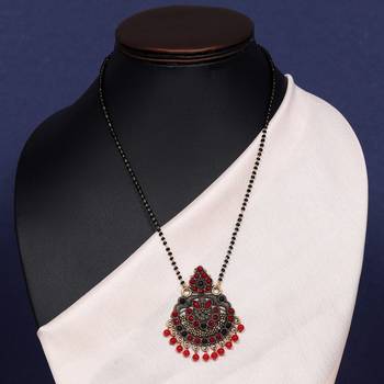 Red color mangalsutra 2