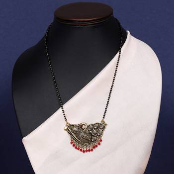 Red color mangalsutra 2