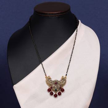 Maroon & green color mangalsutra 2