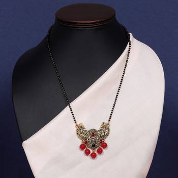 Red color mangalsutra 2