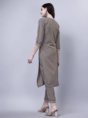 Women's Embroidered Kurta And Pant Set (Grey) (MAK26) 2
