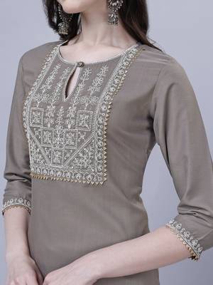 Women's Embroidered Kurta And Pant Set (Grey) (MAK26) 4