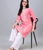 Modestouze Attires Women's Floral Printed Knee Length Rayon Kurti (Peach) (MAK33)