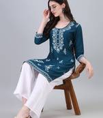 Modestouze Attires Women's Floral Printed Knee Length Rayon Kurti (Teal) (MAK33)