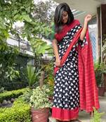 Beautiful Light Green Linen Geometric Printed Saree