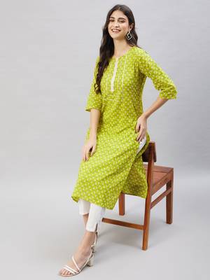 Winered women green paisley print mirror embroidery straight kurta 2