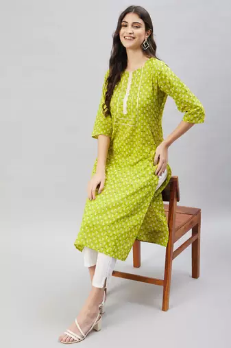 Winered women green paisley print mirror embroidery straight kurta