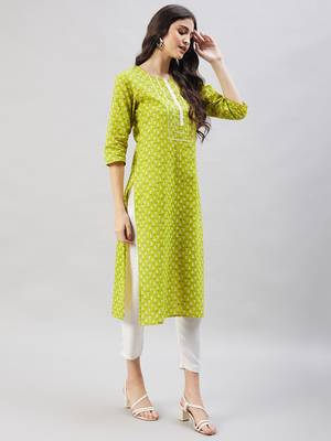 Winered women green paisley print mirror embroidery straight kurta 4