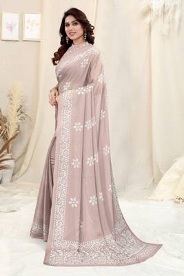 Beige Chiffon Batik Print Saree With Unstitched Blouse Piece 3