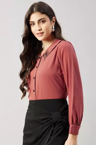 Winered women pink collared shirt with contrast embriodery