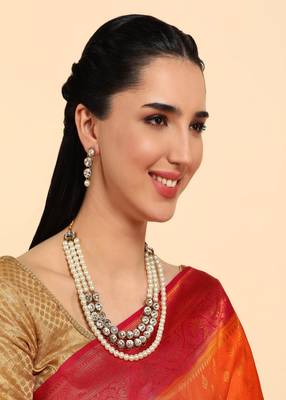 JN Handicraft Three Layer White Pearl and Kundan Jewellery Set 3