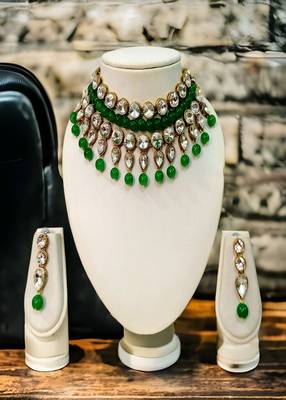 JN Handicraft Traditional Copper Plated Kundan Hancrafted Green Pearl Chokar Necklace Set 5