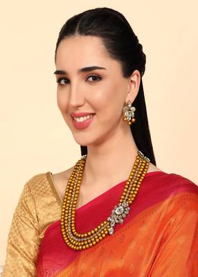 JN Handicraft Traditional Four Layer Pearl and Kundan Jewellery Set 2