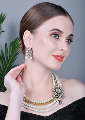 JN Handicraft Traditional Four Layer Golden Pearl and Kundan Jewellery Set 3