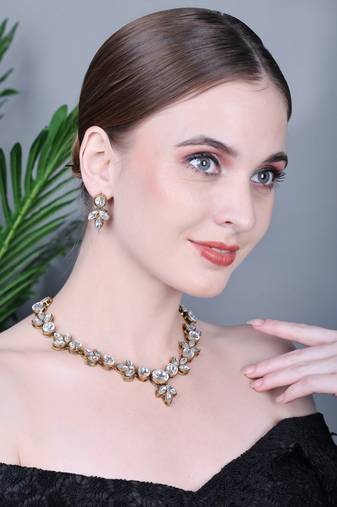 JN Hnadicraft Stylish Copper Plated Twinkling Leaves Necklace Set