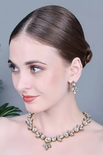 JN Hnadicraft Stylish Copper Plated Twinkling Leaves Necklace Set
