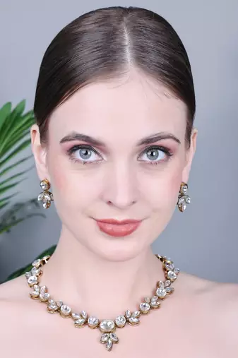 JN Hnadicraft Stylish Copper Plated Twinkling Leaves Necklace Set