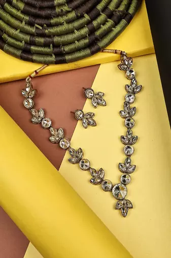 JN Hnadicraft Stylish Copper Plated Twinkling Leaves Necklace Set