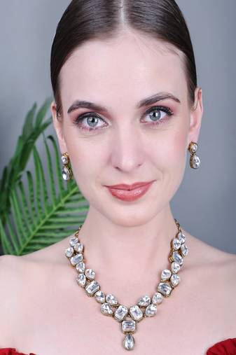 JN Hnadicraft Stylish Copper Plated Twinkling Droap Shap Kundan Necklace Set