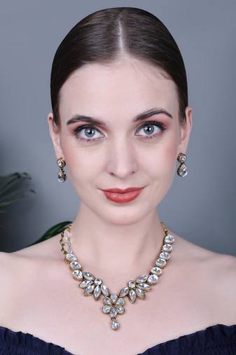 JN Hnadicraft Stylish Copper Plated Twinkling Leaves Necklace Set