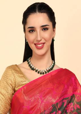 JN Handicraft Green Pearl and Kundan Jewellery Set 1