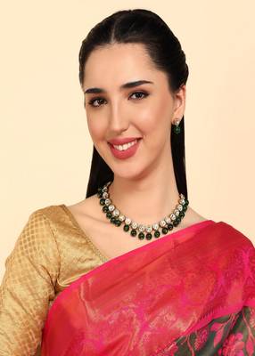 JN Handicraft Green Pearl and Kundan Jewellery Set 2