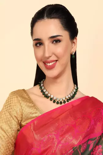 JN Handicraft Green Pearl and Kundan Jewellery Set