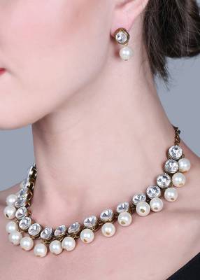 JN Handicraft White Pearl and Kundan Jewellery Set 4