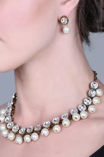JN Handicraft White Pearl and Kundan Jewellery Set