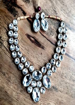 JN Handicraft Two Layer Kundan Choker Necklace Sets 5
