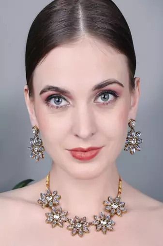 JN Hnadicraft Stylish Copper Plated Twinkling Leaves Necklace Set