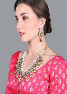 JN Handicraft Two Layer Antique Green Beads & Kundan Choker Necklace Sets with Mangtikka 2
