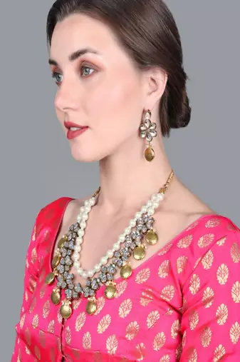 JN Handicraft Two Layer Antique Green Beads & Kundan Choker Necklace Sets with Mangtikka