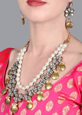 JN Handicraft Two Layer Antique Green Beads & Kundan Choker Necklace Sets with Mangtikka 3