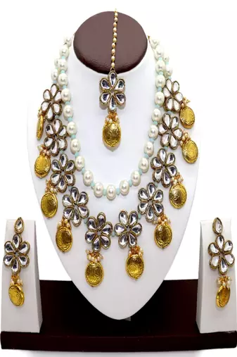 JN Handicraft Two Layer Antique Green Beads & Kundan Choker Necklace Sets with Mangtikka