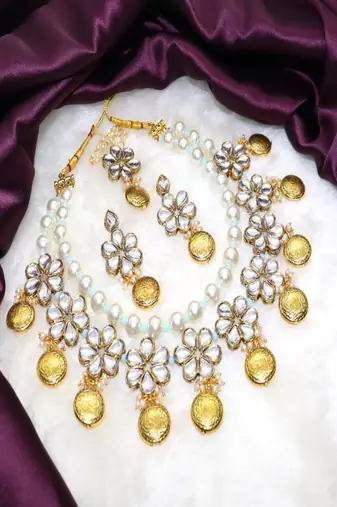 JN Handicraft Two Layer Antique Green Beads & Kundan Choker Necklace Sets with Mangtikka