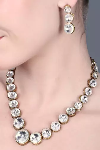 JN Handicraft Designer Big to Small kundan Stone Studded Jewellery Set