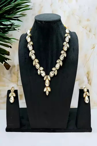 JN Handicraft Stylish Copper Plated Twinkling  Necklace Set
