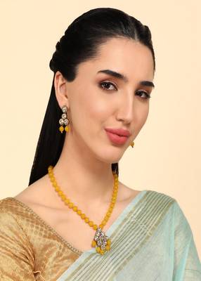 JN Handicraft Yellow Pearl and Kundan Necklace Set 3