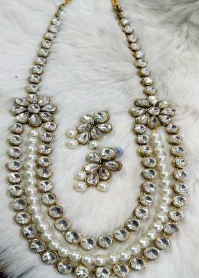 JN Handicraft Three Layer Pearl and Kundan Necklace Set 3
