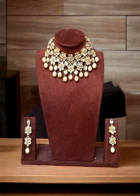 JN Handicraft Pearl and Kundan Chokar Necklace Set 1