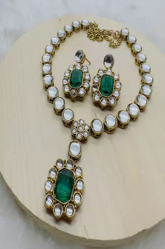 JN Handicraft Ladies Sparkling & Stylish Green Stone and Kundan Alloy Jewellery Sets