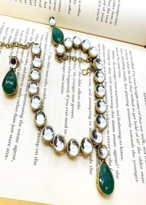 JN Handicraft Ladies Sparkling & Stylish Green Stone and Kundan Alloy Jewellery Sets 1