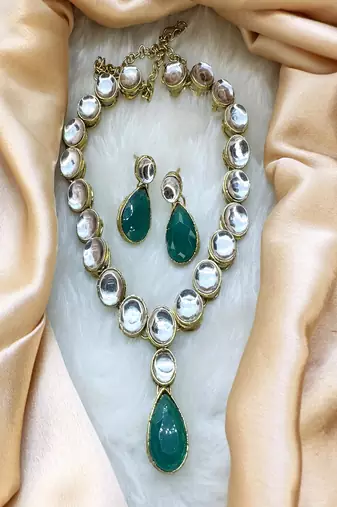 JN Handicraft Ladies Sparkling & Stylish Green Stone and Kundan Alloy Jewellery Sets