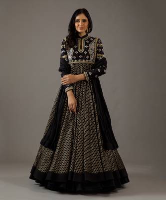 Black Embroidered anarkali set 1