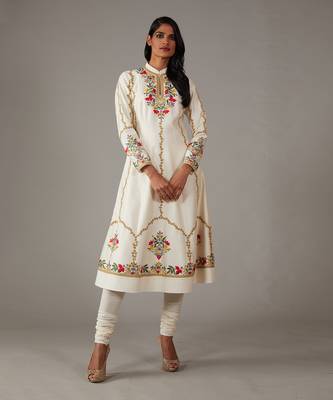 Ivory Embroidered Kalidar kurta set 3